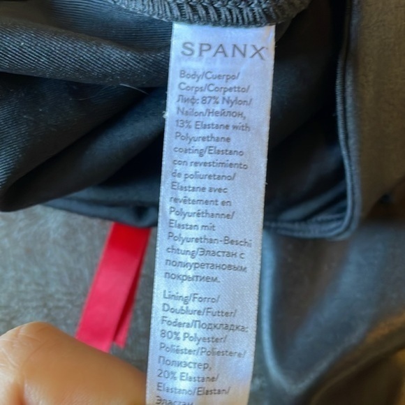 SPANX Faux Leather Leggings Women’s Size Small Mid Rise Black - Picture 8 of 9